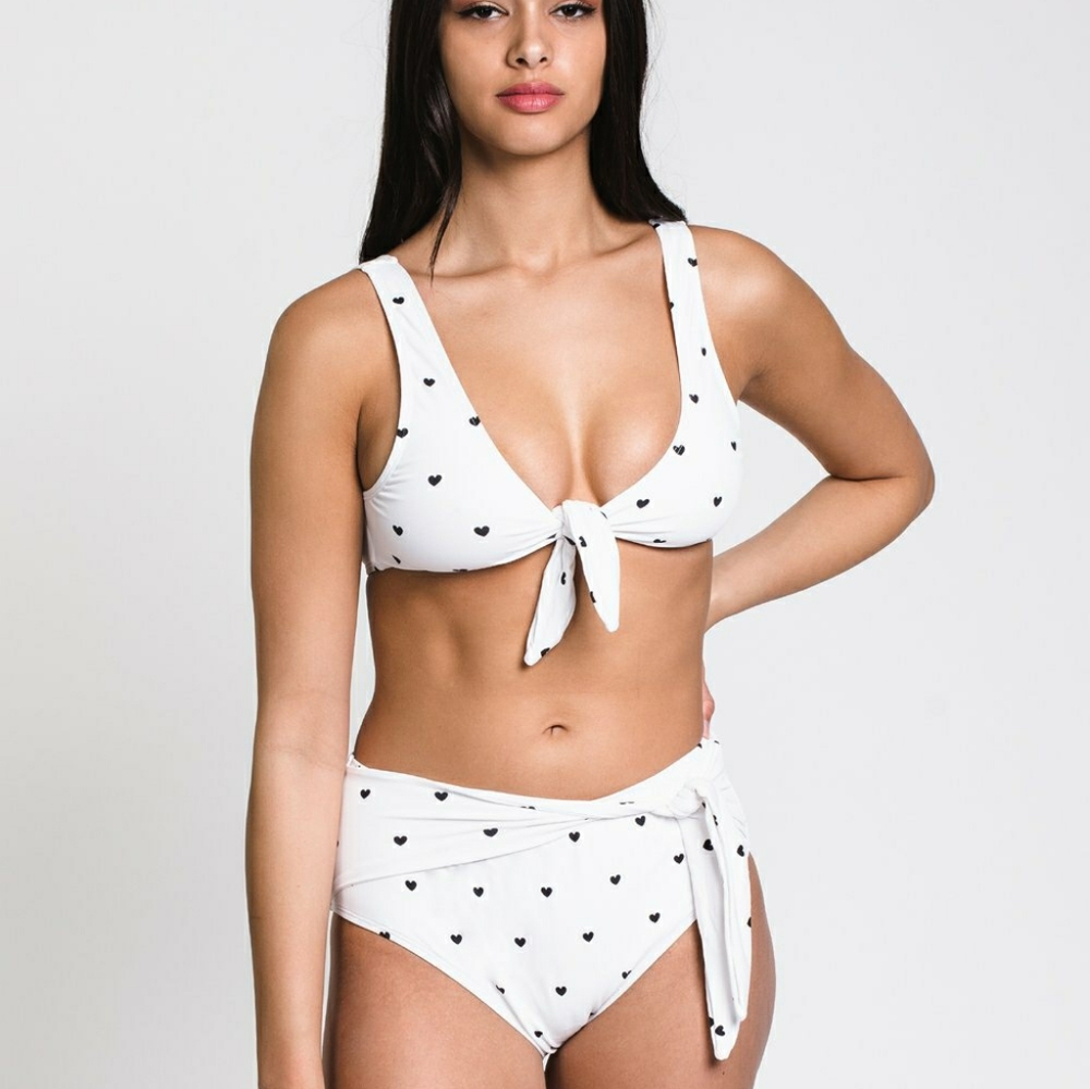 Skinny Dip Heartbreakers Knottie Top